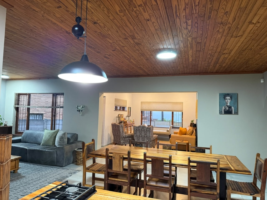 4 Bedroom Property for Sale in Fraaiuitsig Western Cape